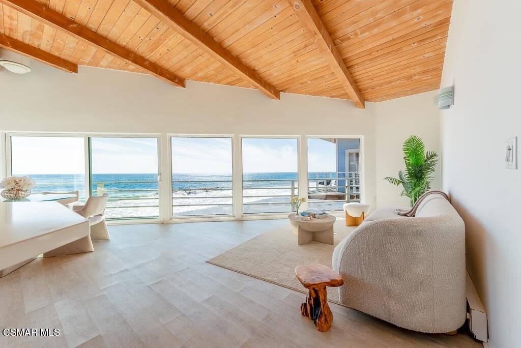 43300 E Pacific Coast Highway – photo 4