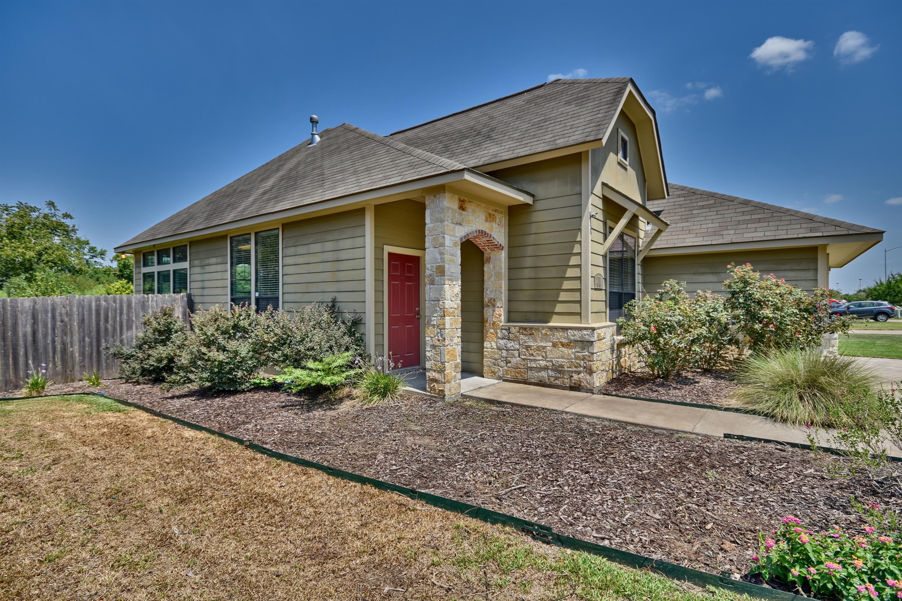 201 Ava Drive – photo 2