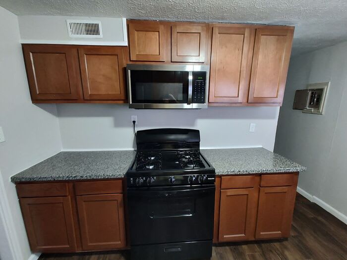 1326 Eastbrook Drive – photo 4