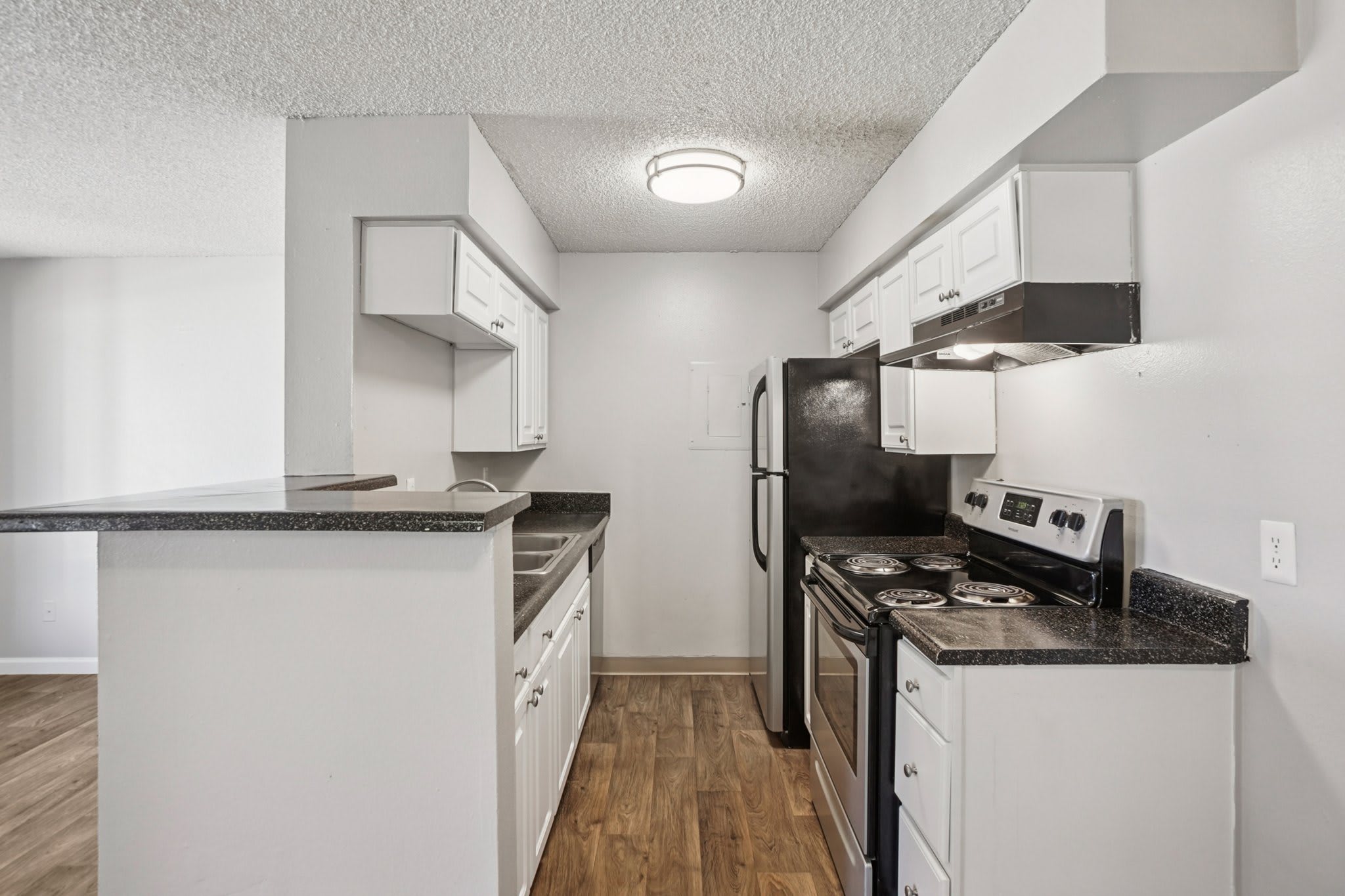 Windmill Apartments – photo 4