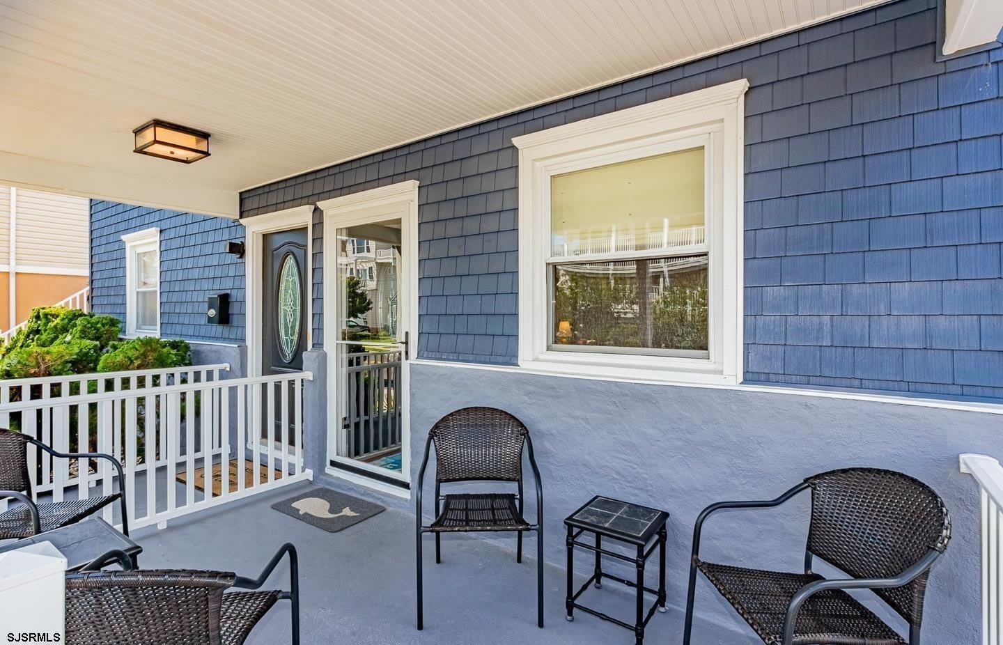 126 N Washington Ave – photo 2