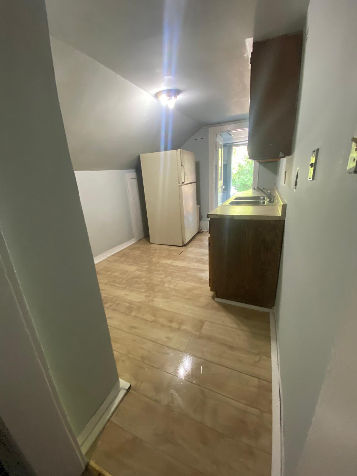 1132 Wolf Street 4 – photo 3