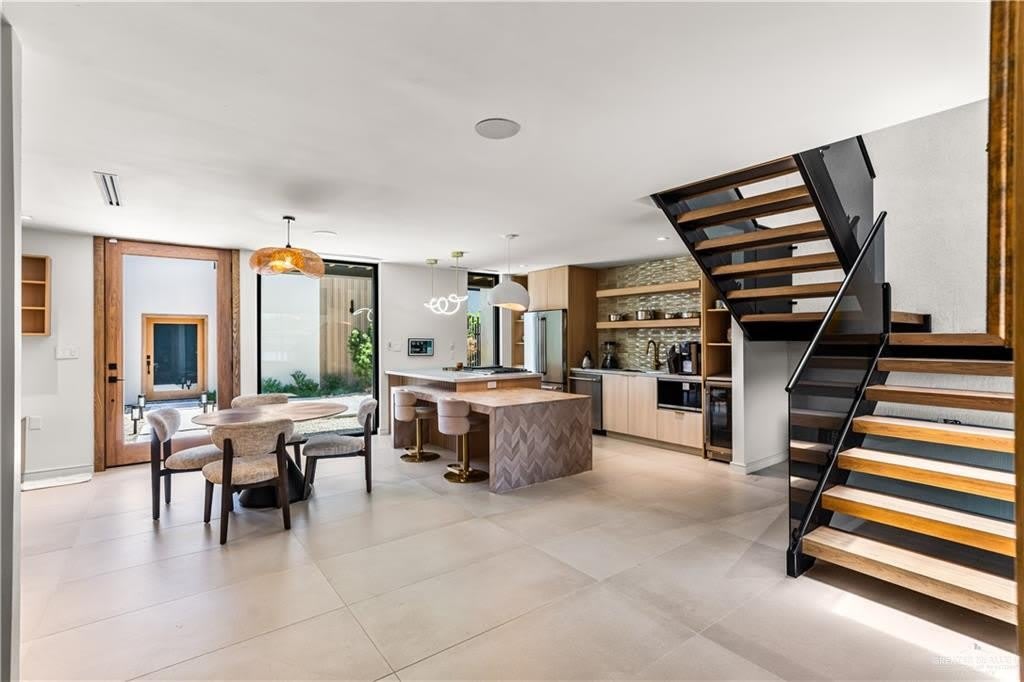 1410 S 7th Avenue – photo 5