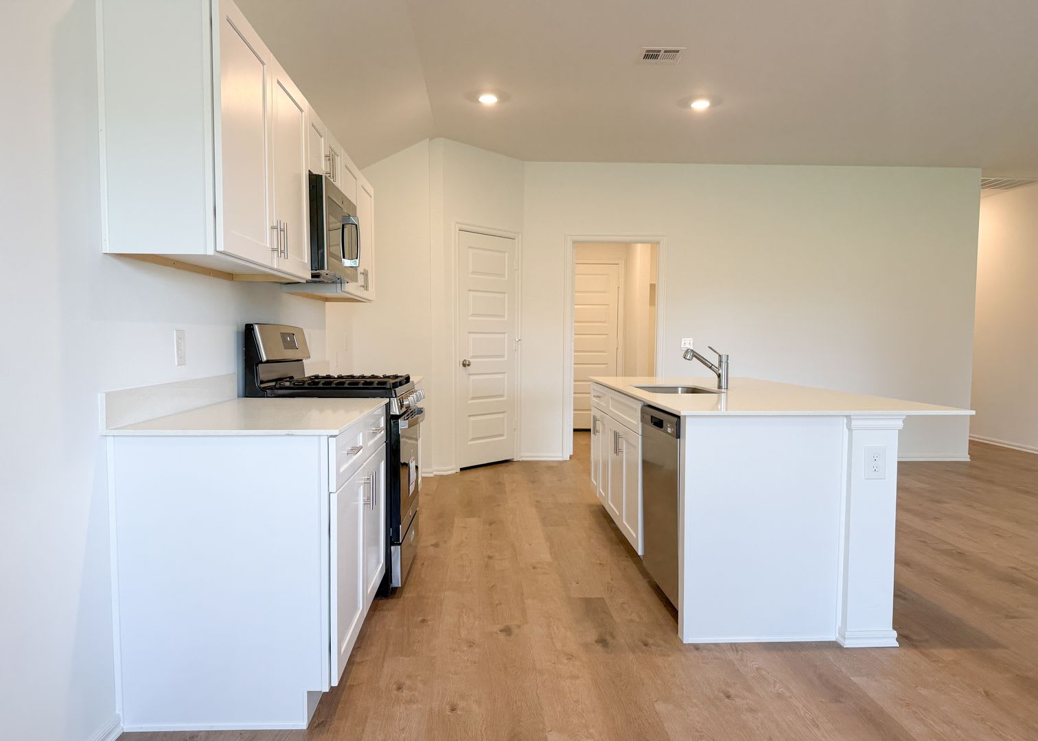 2026 New Build Be The First Tenant – photo 5