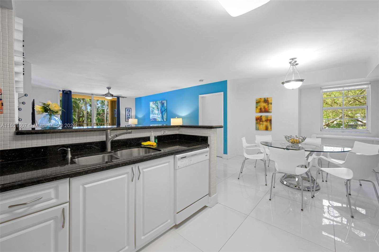 19501 East Country Club Drive – photo 2