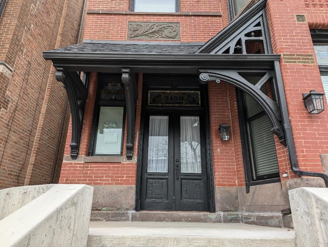 2150 W Monroe Street – photo 2
