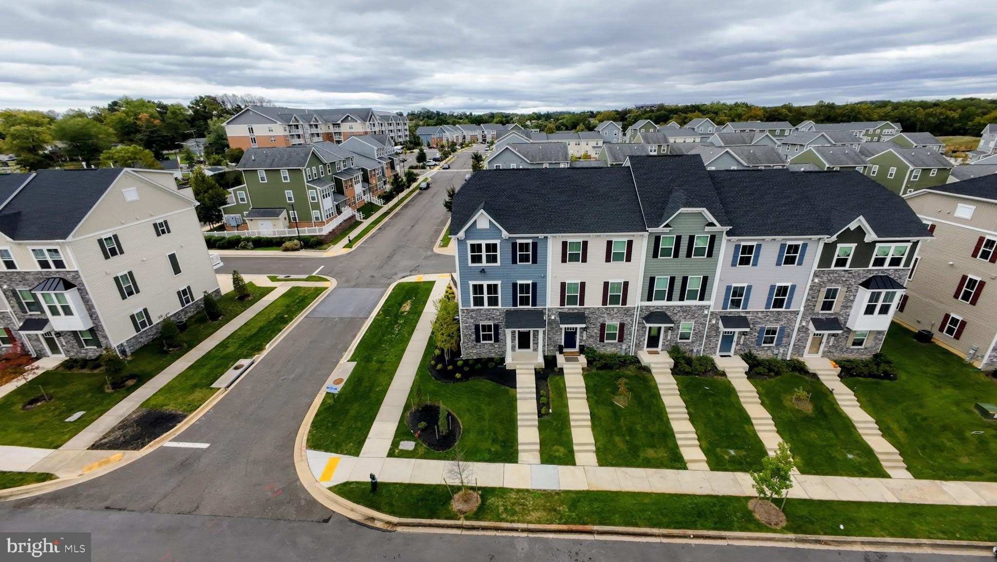 8445 HAMLIN Street – photo 2