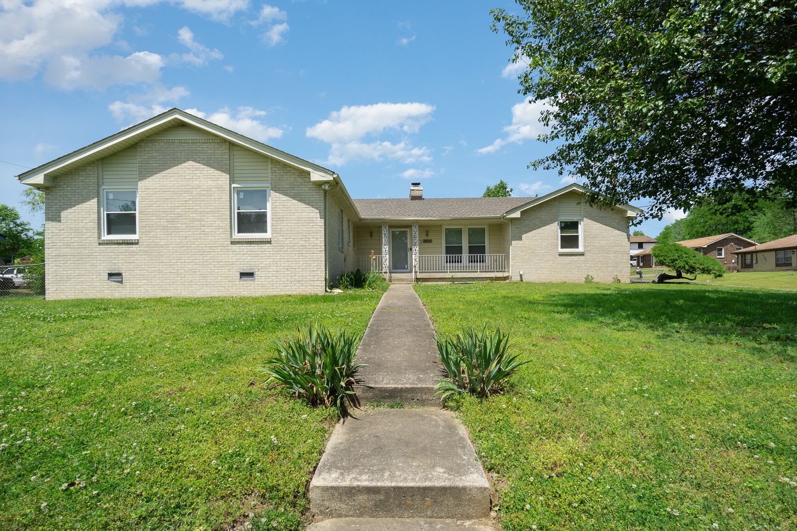 Updated Nashville Ranch for Rent! – photo 1