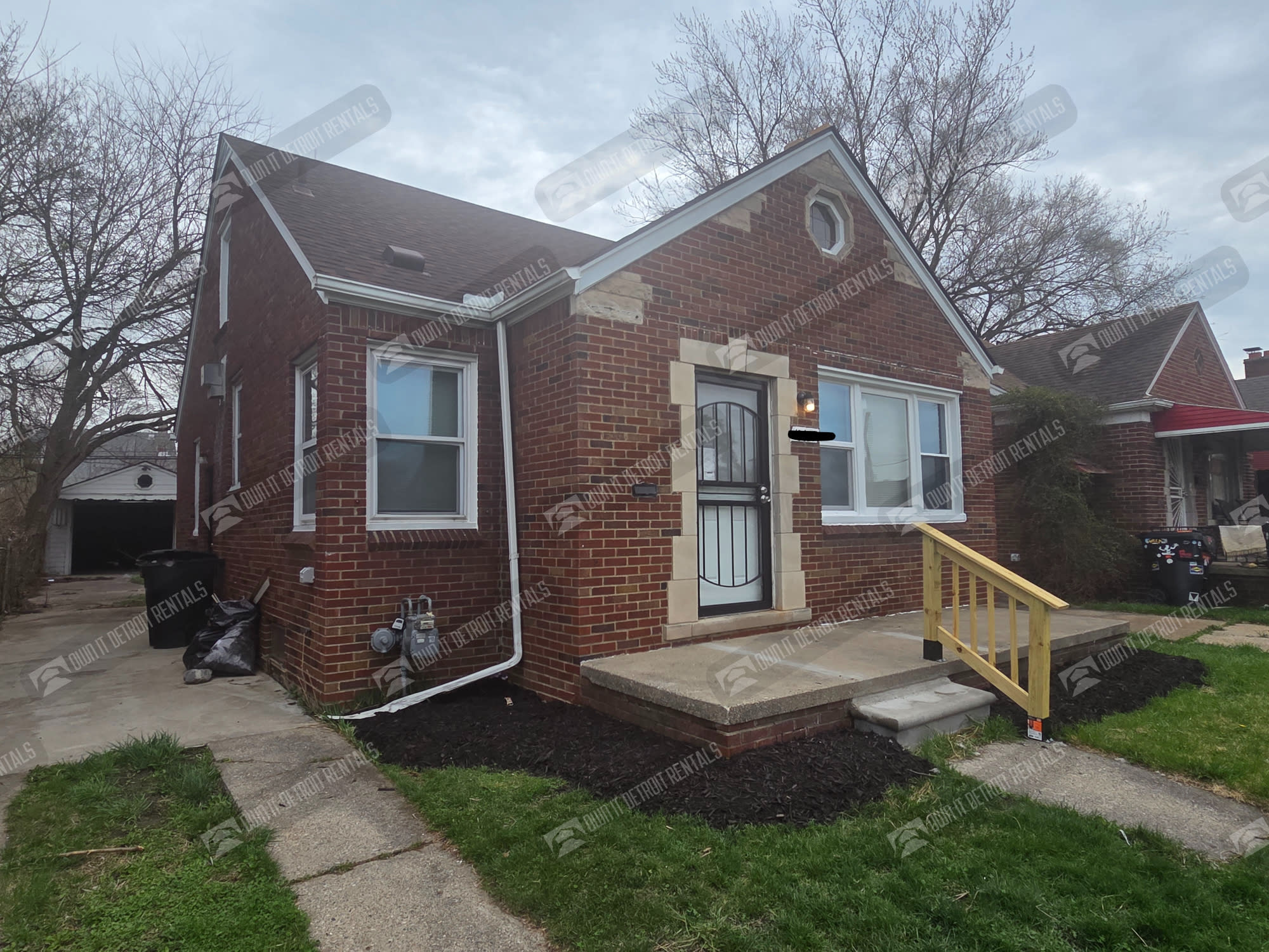 18624 Albion St – photo 2