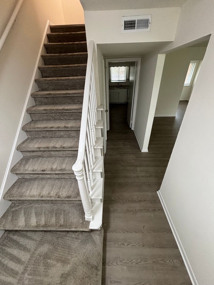 2357 – photo 2