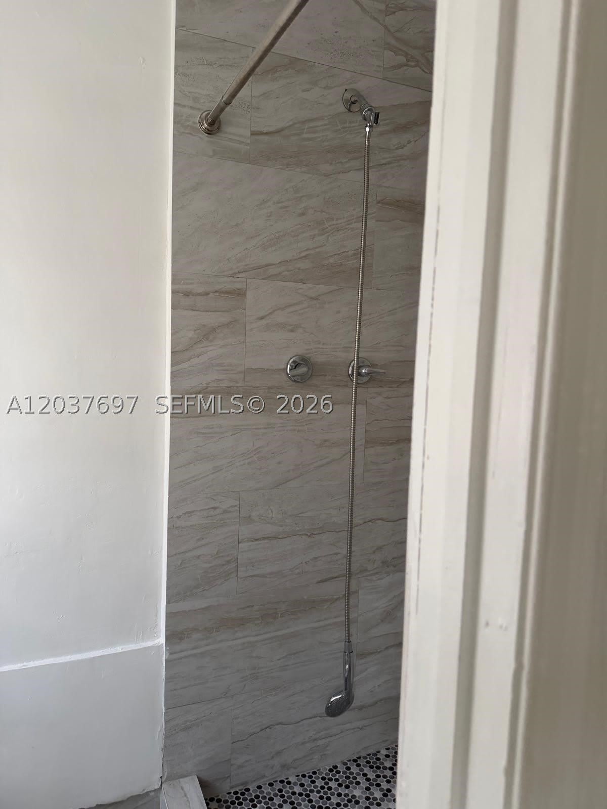 1324 N 58 AVE – photo 5