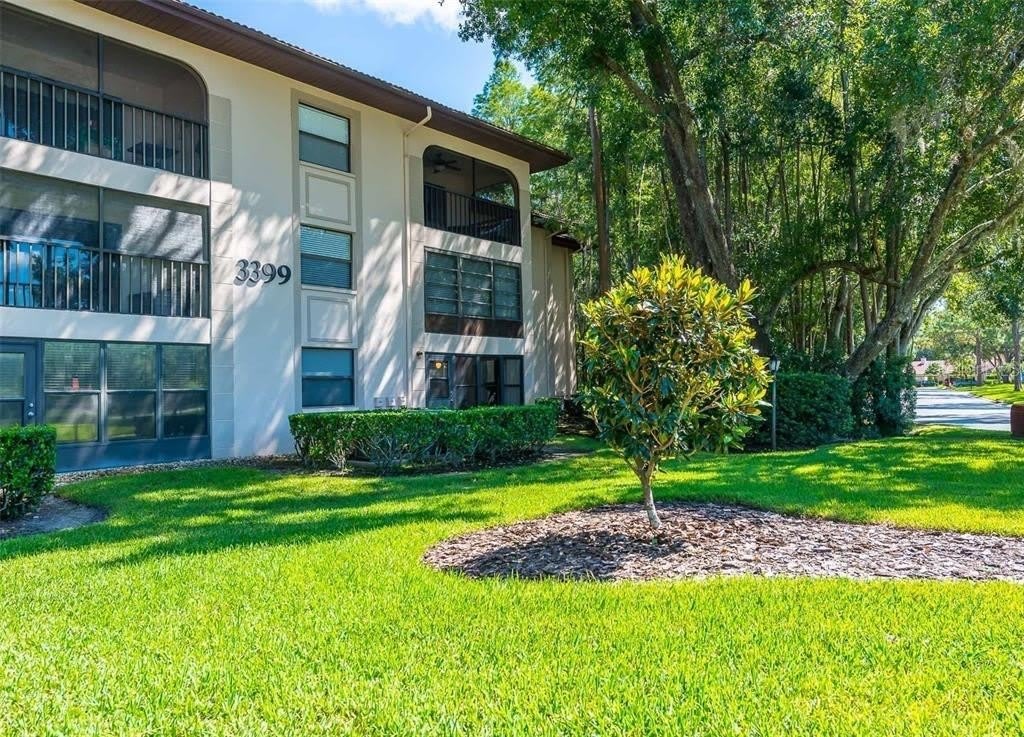 3399 MERMOOR Drive – photo 2