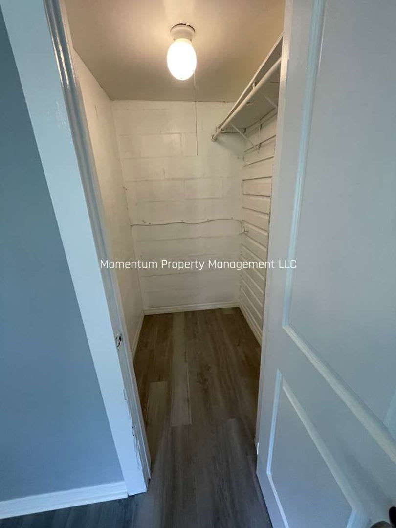 Freshly Renovated 3/2 – photo 5