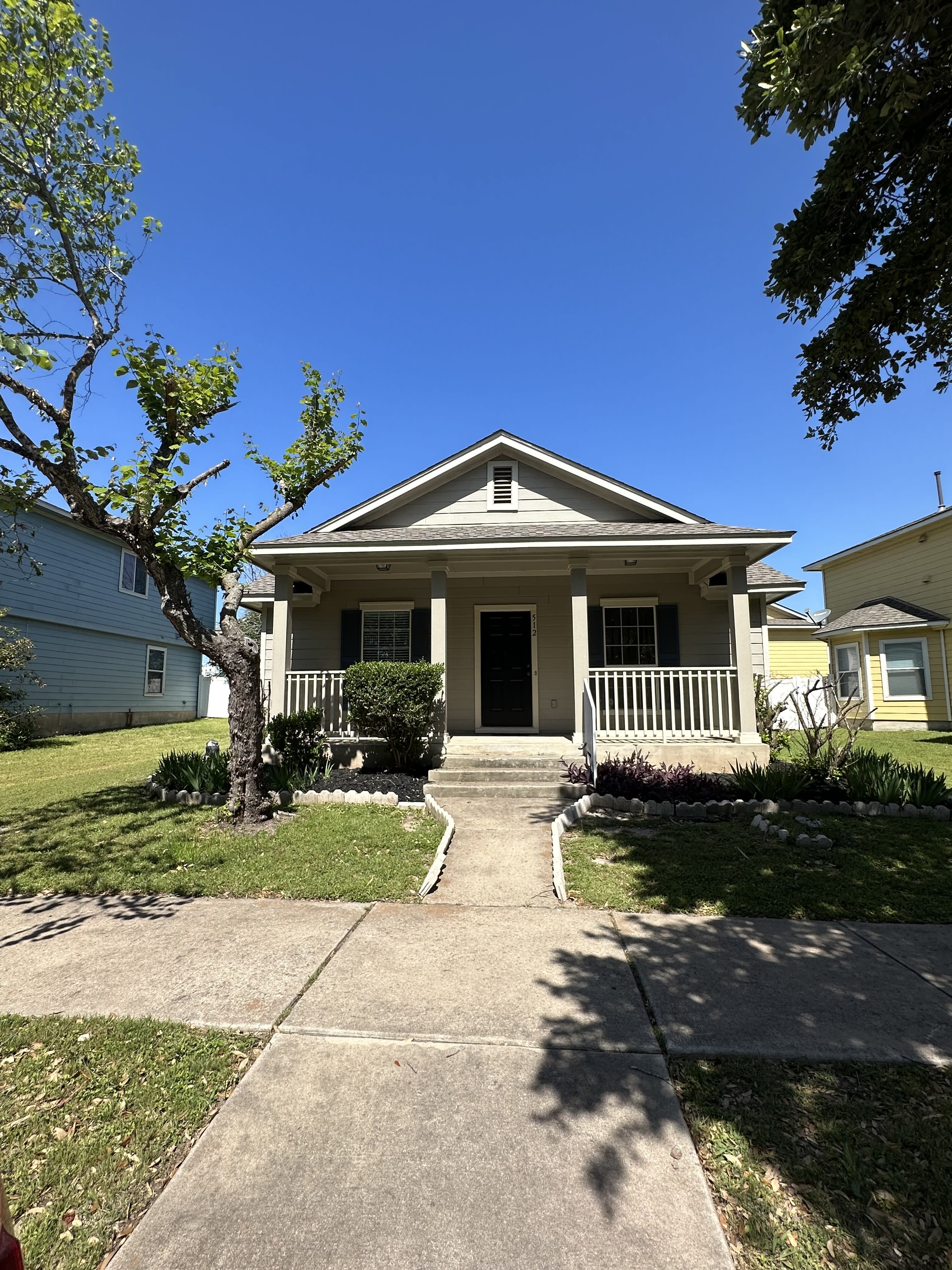 512 Crater Lake Dr – photo 1