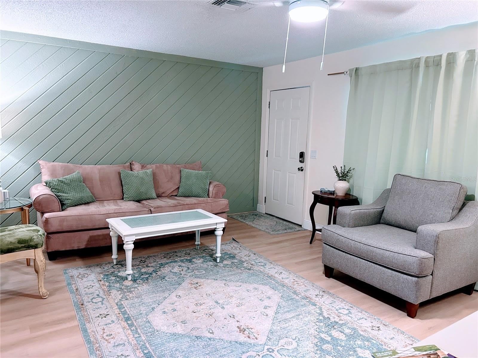 6029 WYOMING Avenue – photo 2