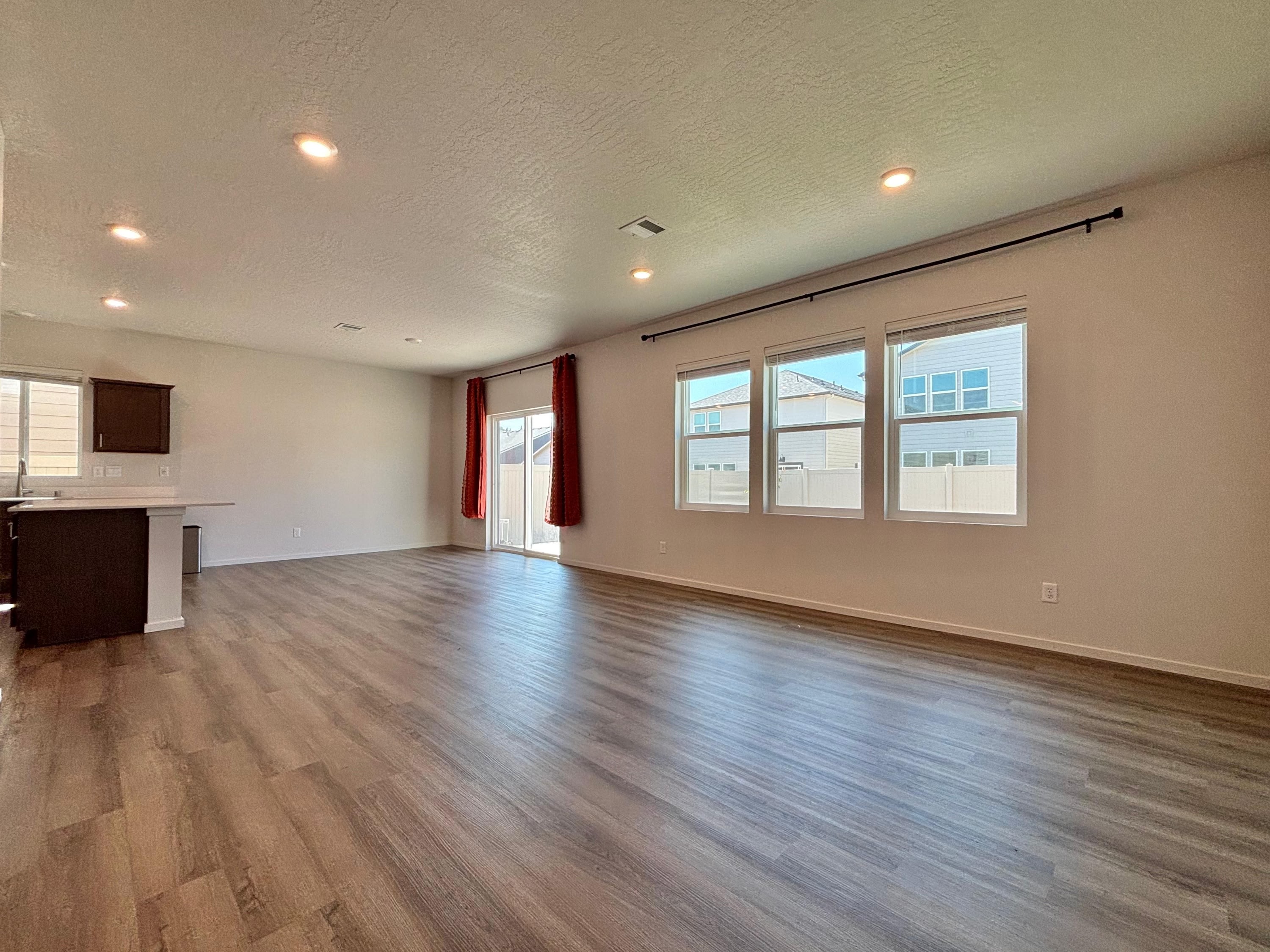 3918 Keller Lane – photo 2