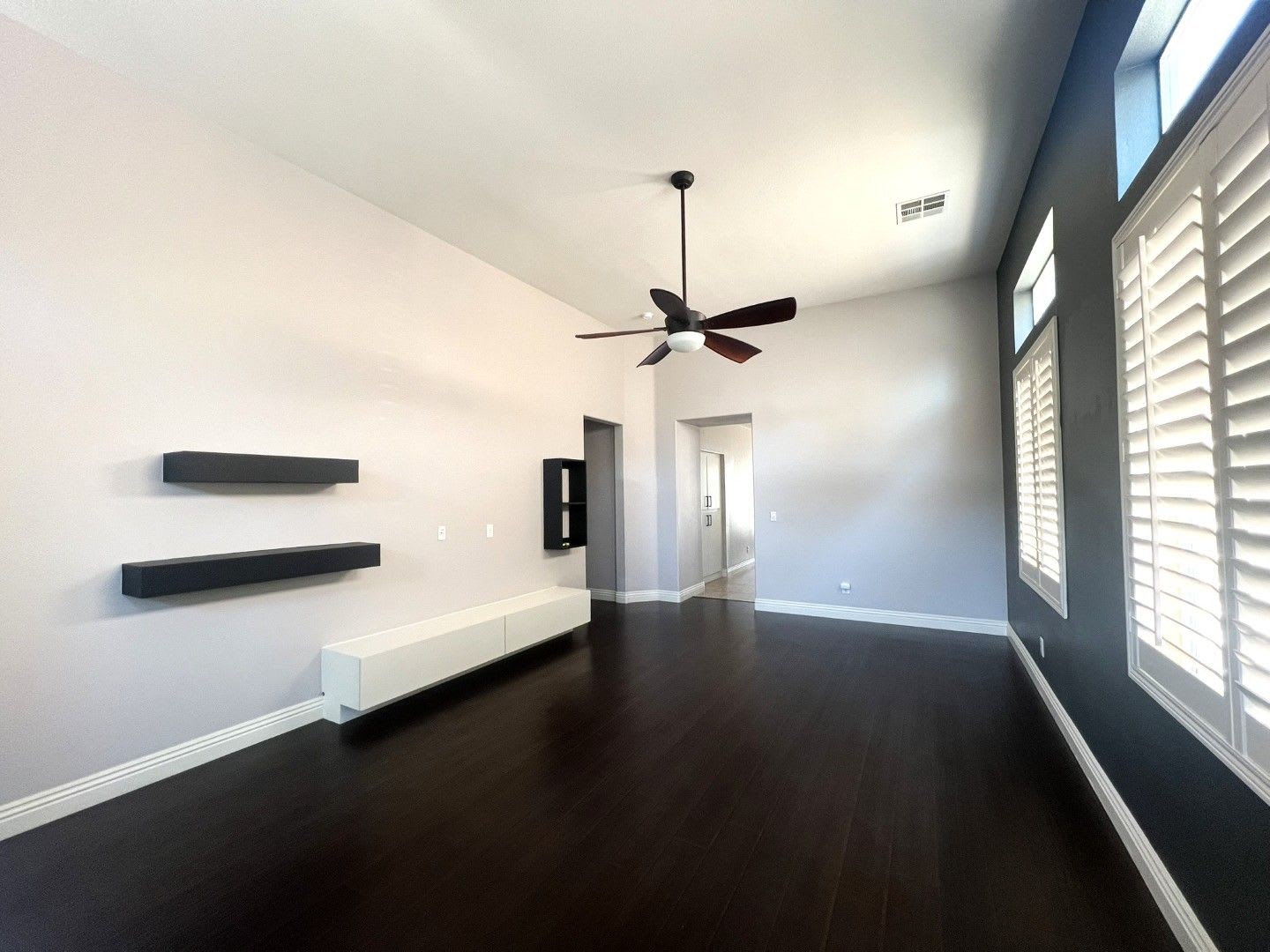 Southern Terrace Single Story Stunner!!! – photo 2