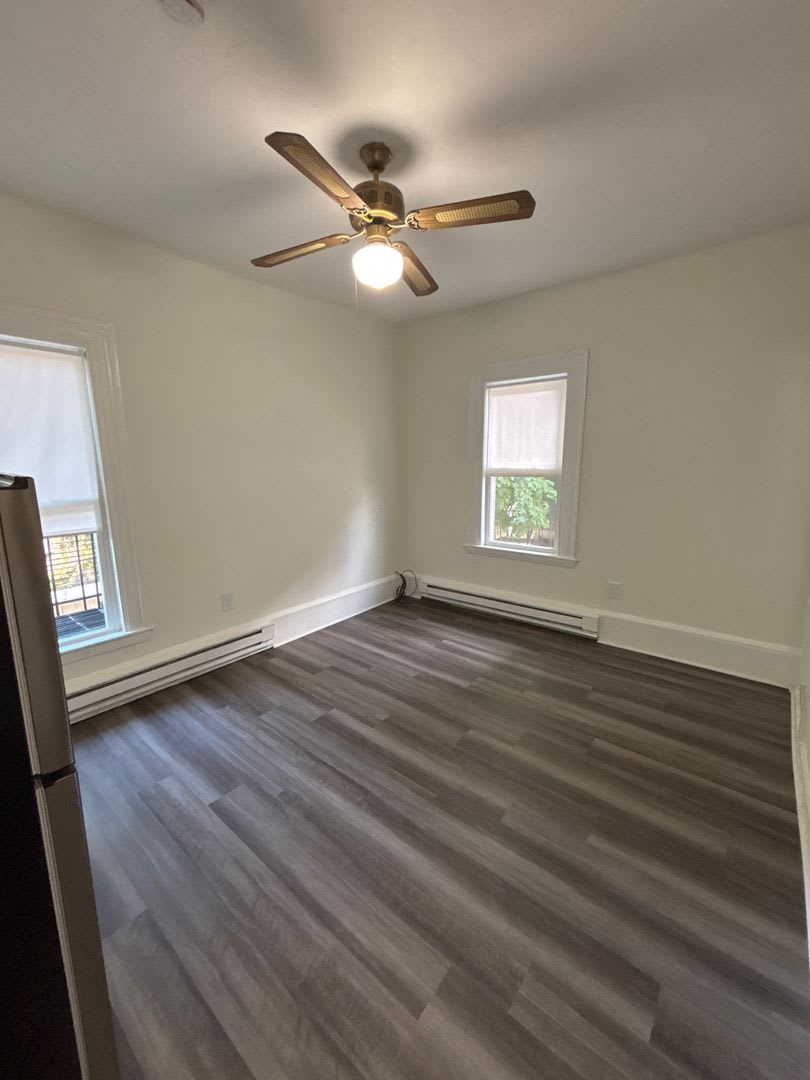 Sunny Allston Studio Near Boston Landing & Green Line – photo 4