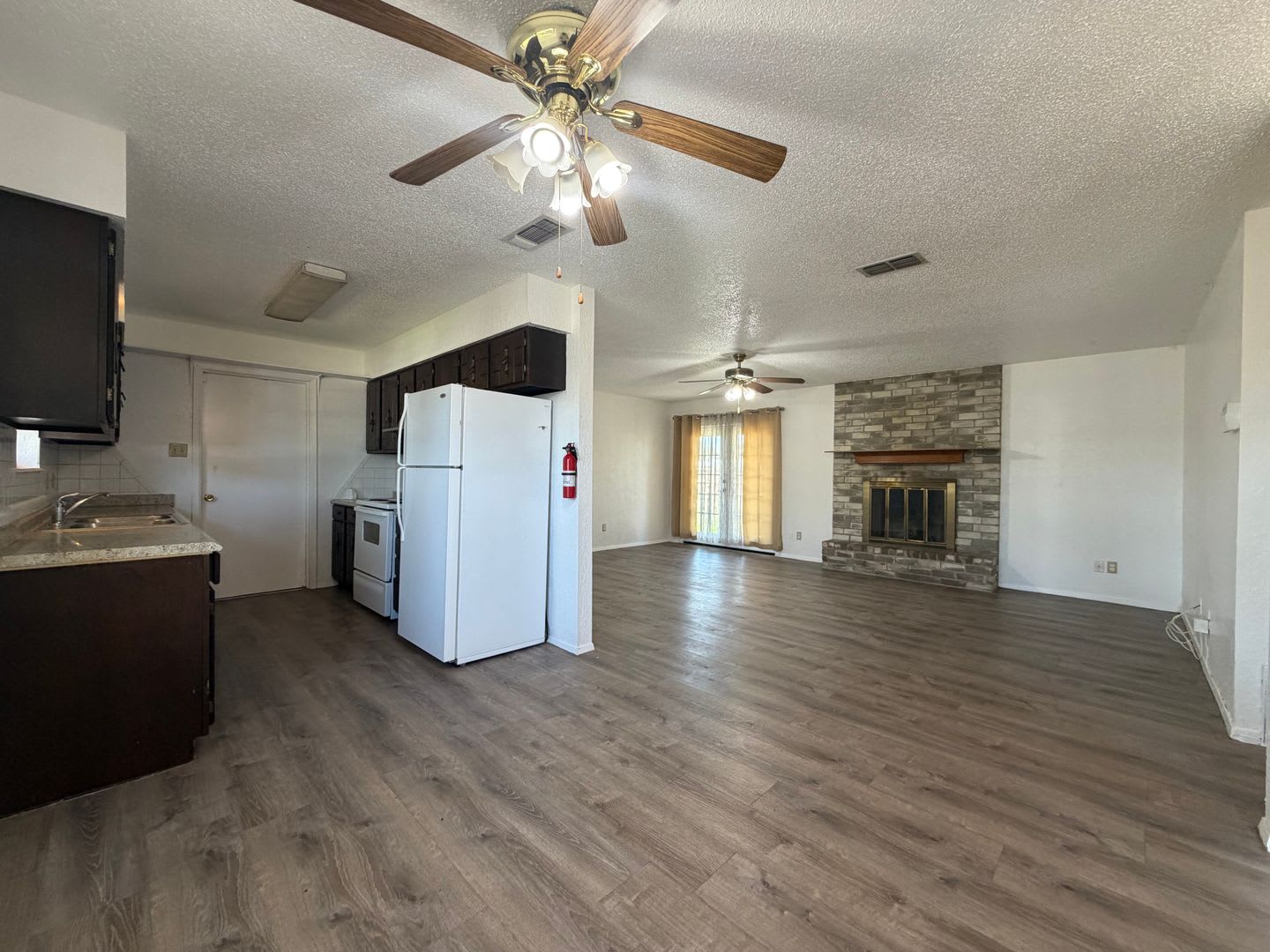 1300 Taylor Dr. – photo 5