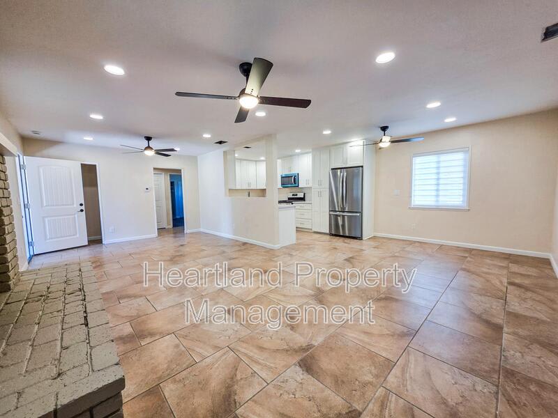 640 Claydelle Ave – photo 4