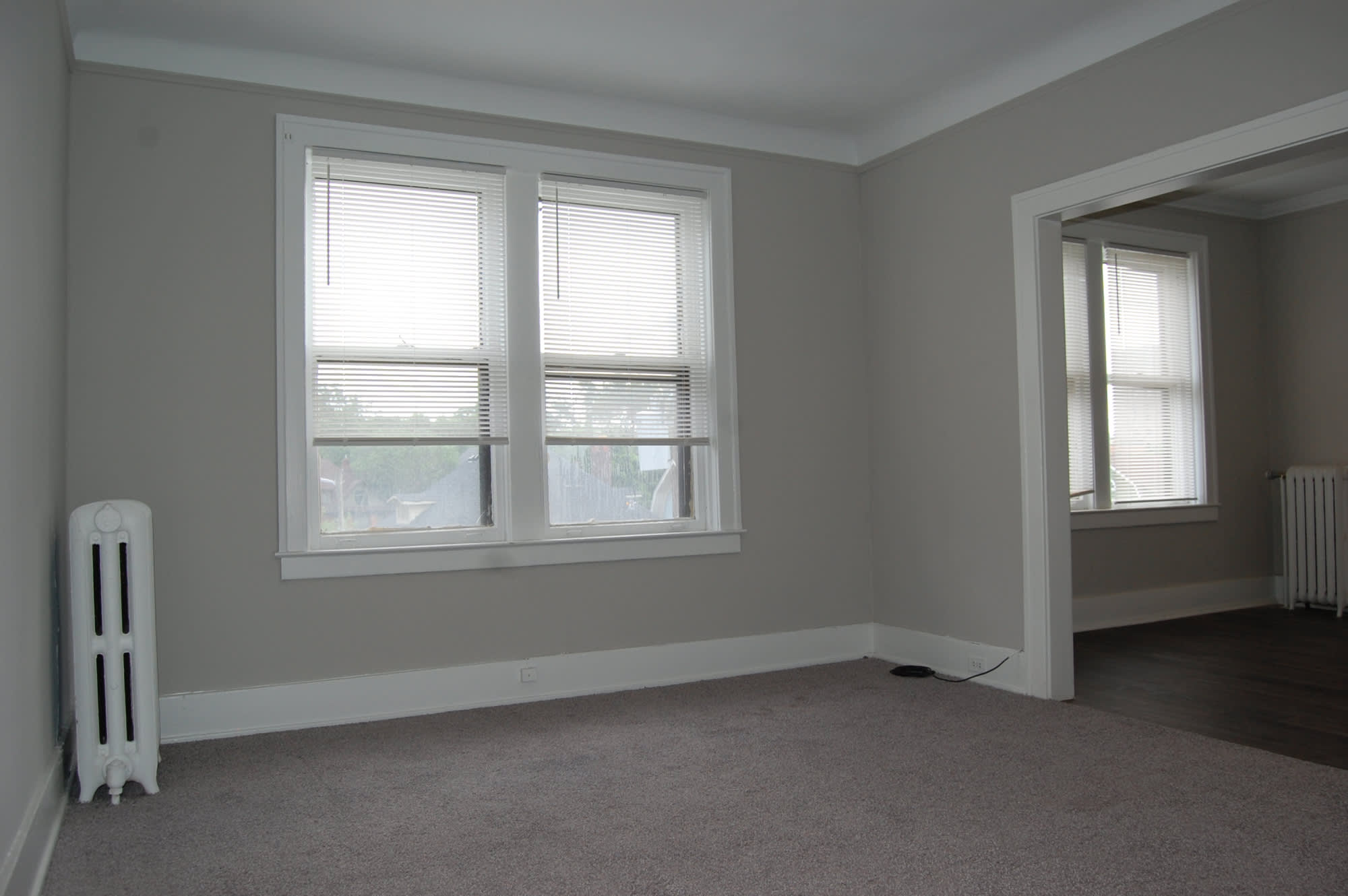 691 Seward – photo 2