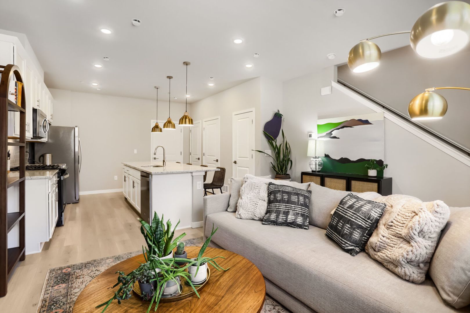 Beautiful 2024-Built Home with Pool, Clubhouse & Pickleball Courts-Available August 22! – photo 5