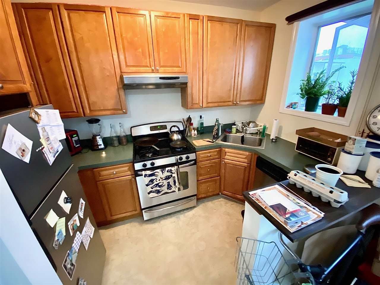 247 GROVE ST – photo 3
