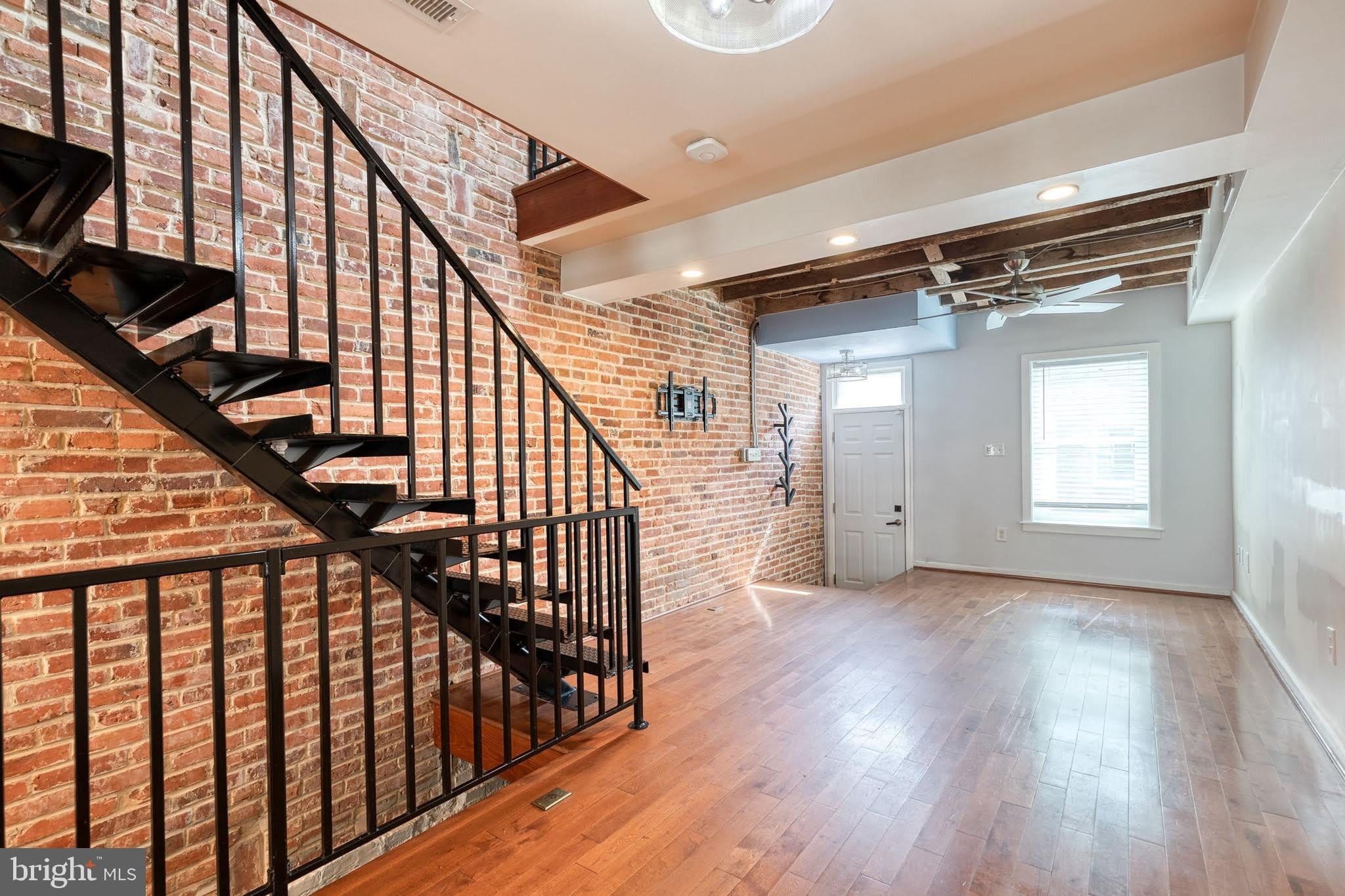 112 N STREEPER Street – photo 4