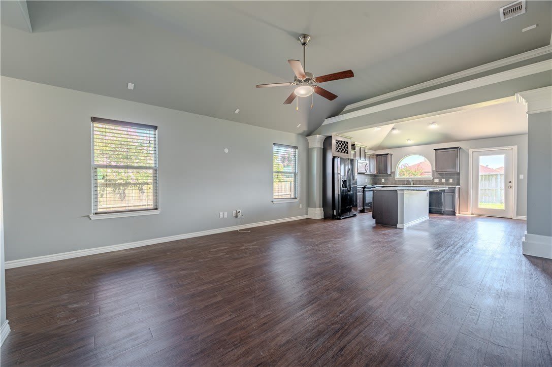 7433 Kolda Drive – photo 4
