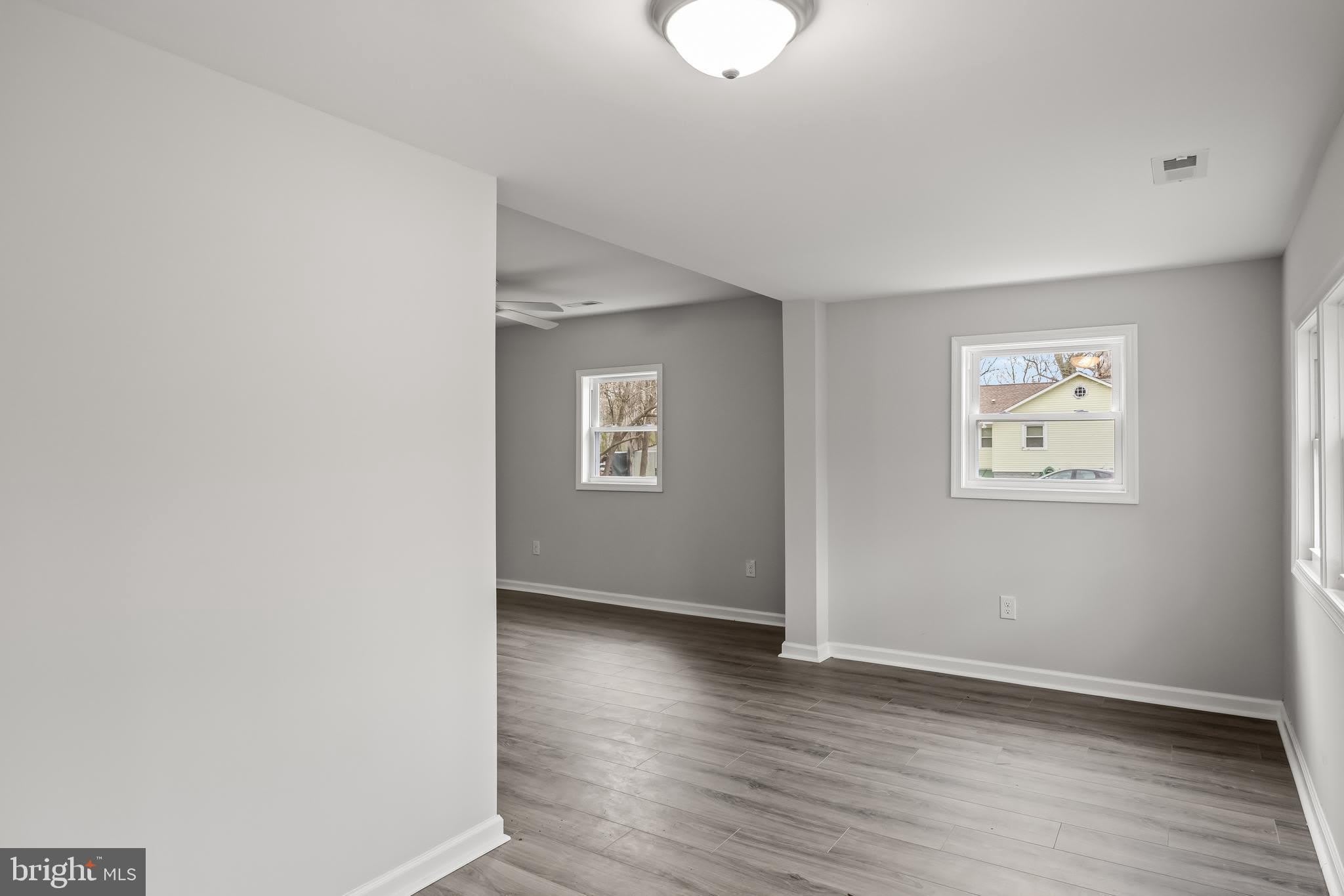 467 W ATLANTIC Avenue – photo 2