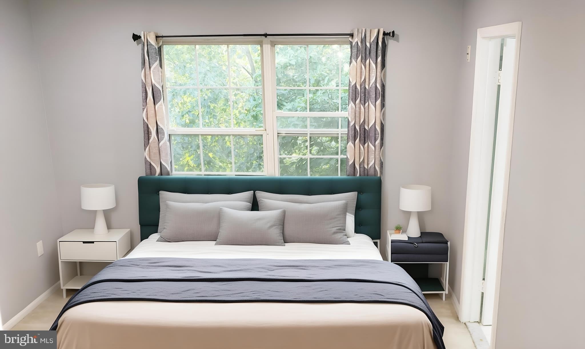 6 HALSTEAD PLACE – photo 4