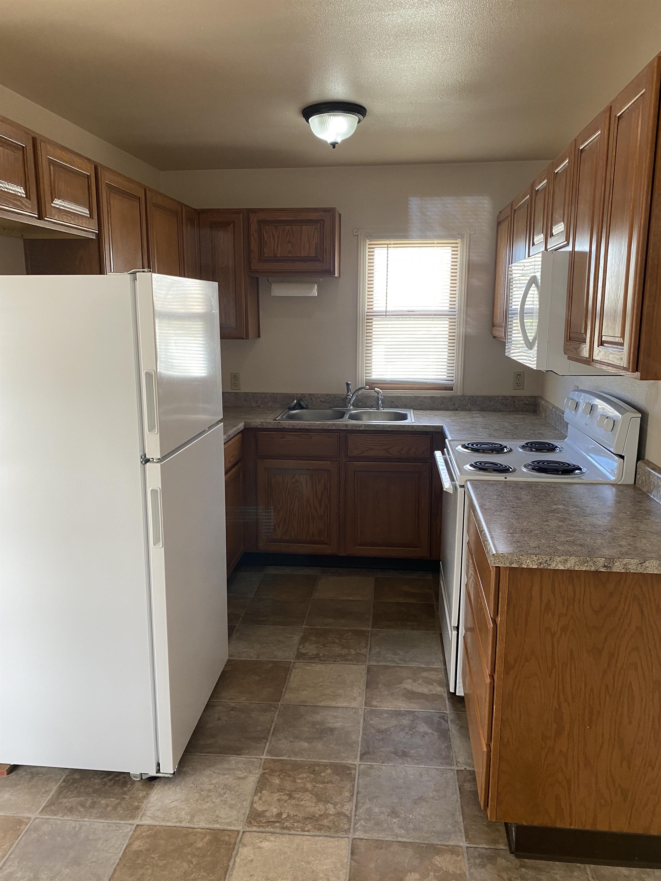 310 East Spruce Street – photo 4