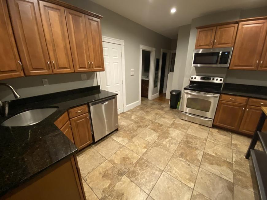 422 Hanover St. – photo 1