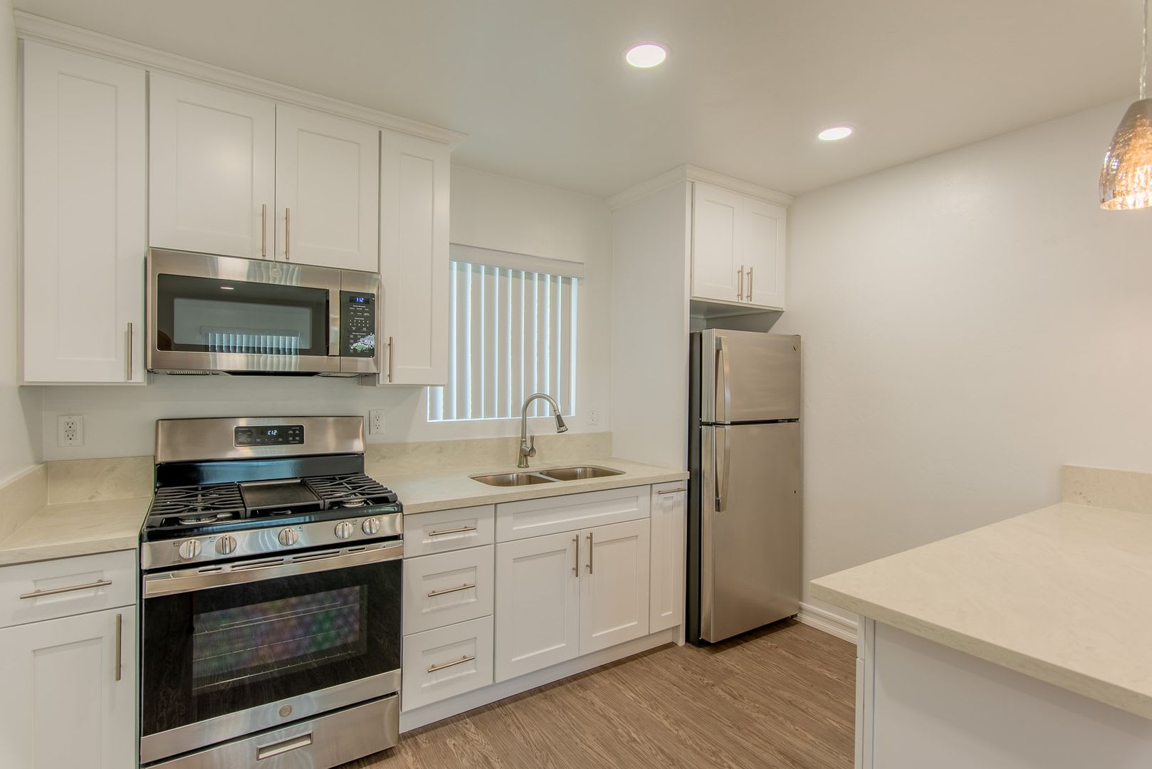 462 Davidson St – photo 4