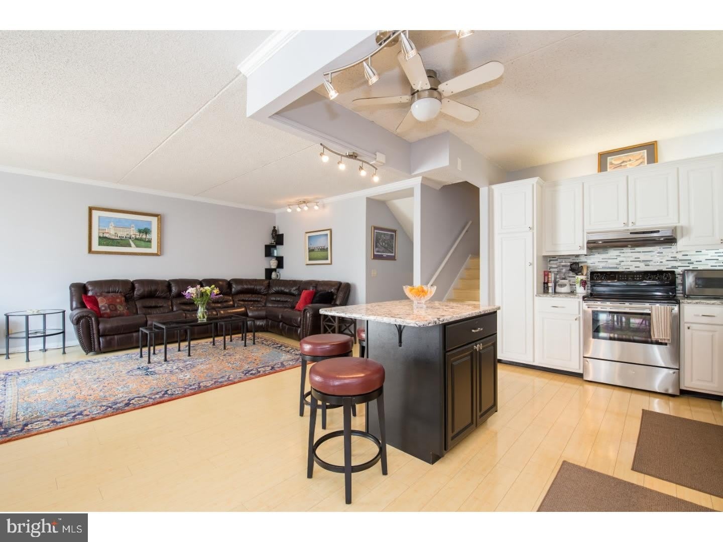 2301 CHERRY Street – photo 1