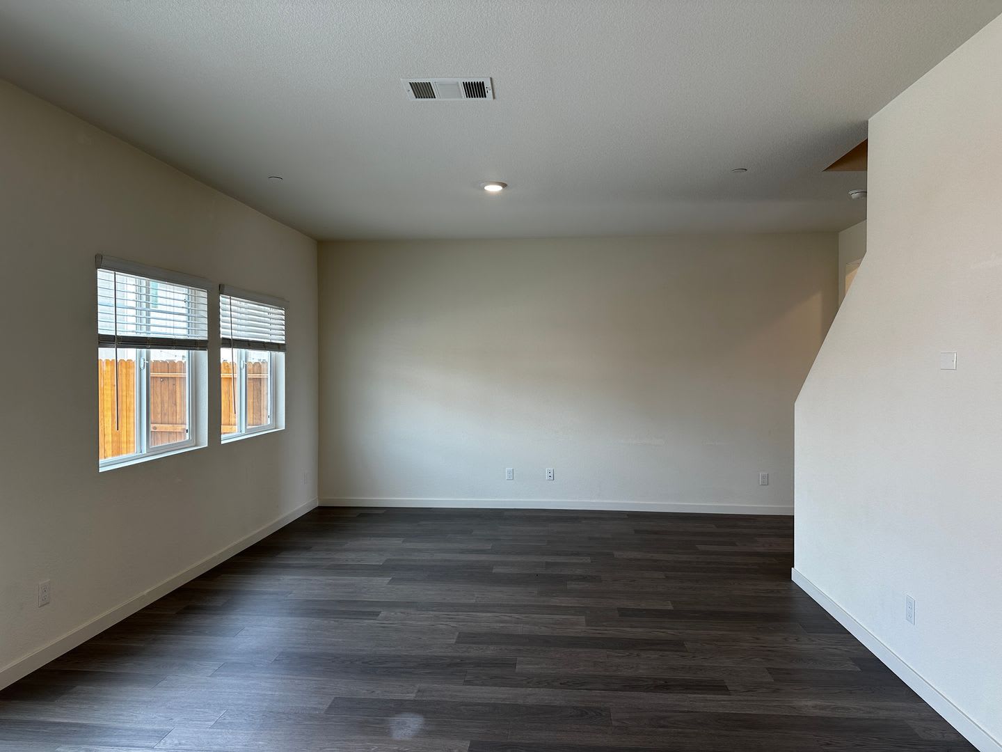 4 Bed 2.5 Ba 2 Story 2 Car – photo 4