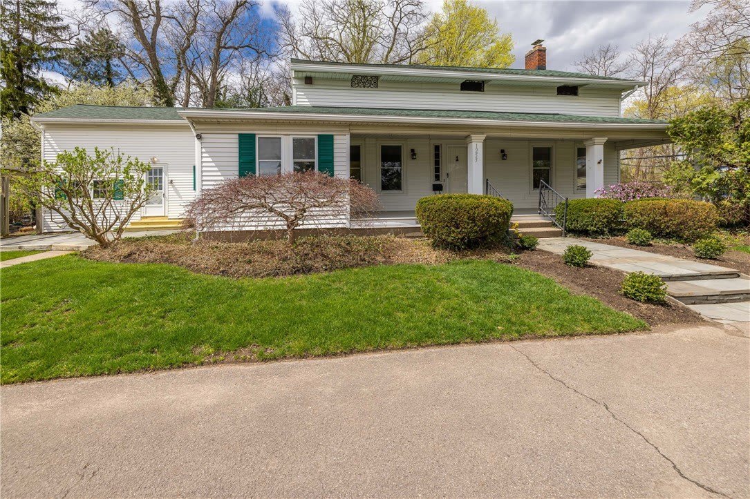 1253 Fairport Road – photo 4