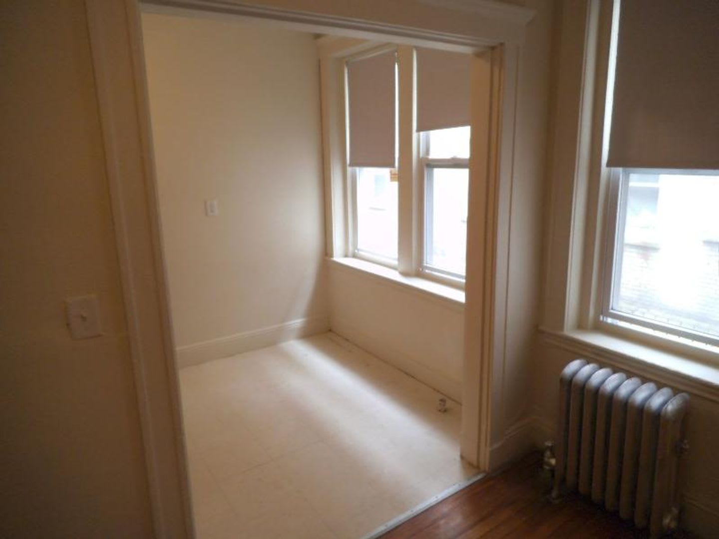 Nicely renovated 1 bed in a prime location in Allston! – photo 2