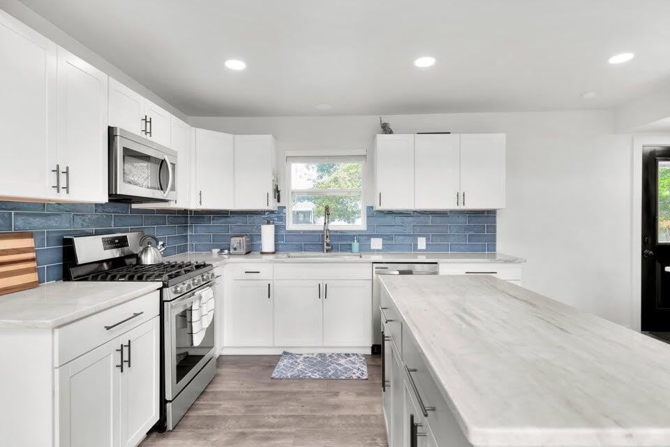108 NW Moriarty Street – photo 3