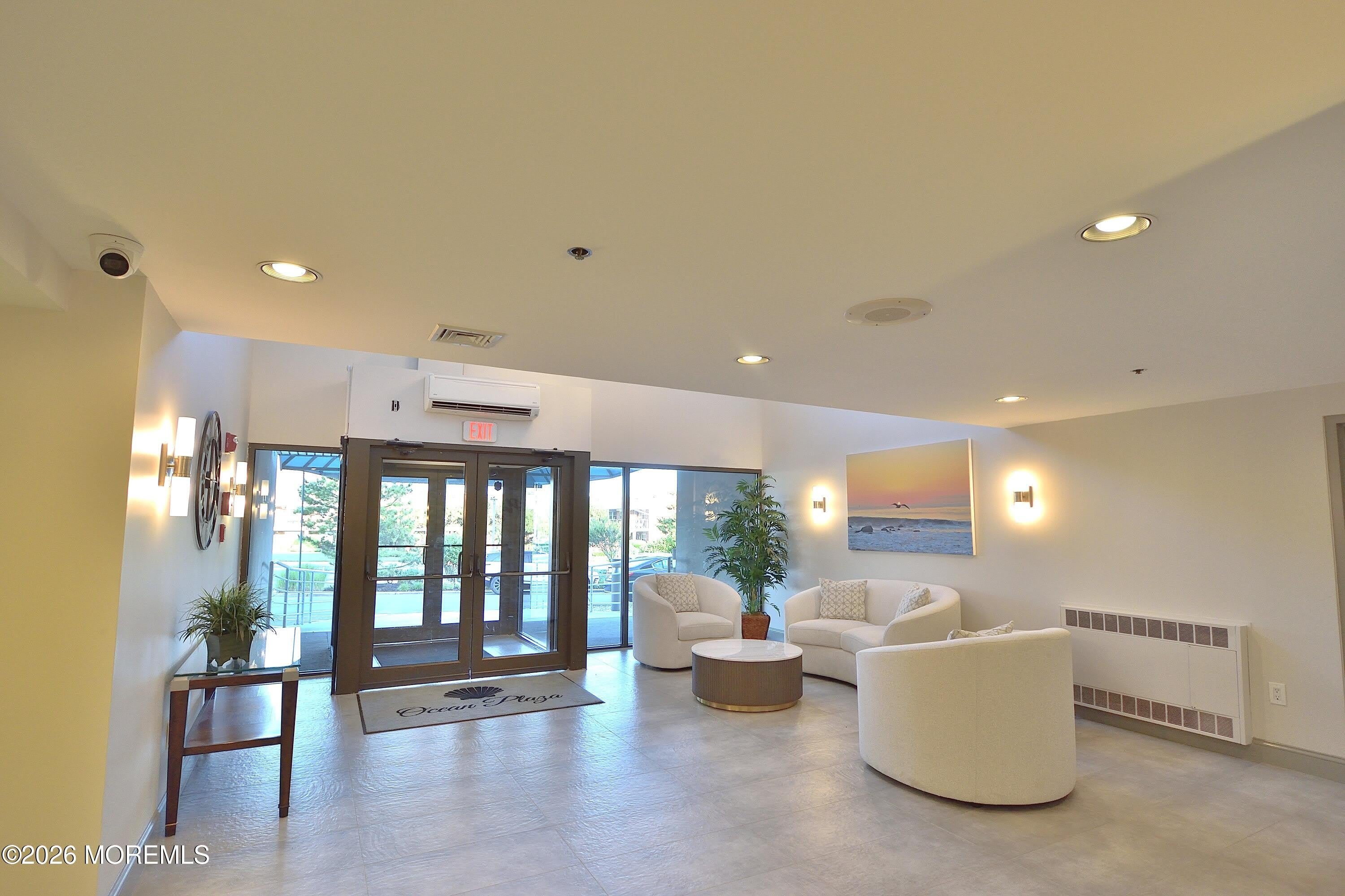 525 Ocean Boulevard – photo 5