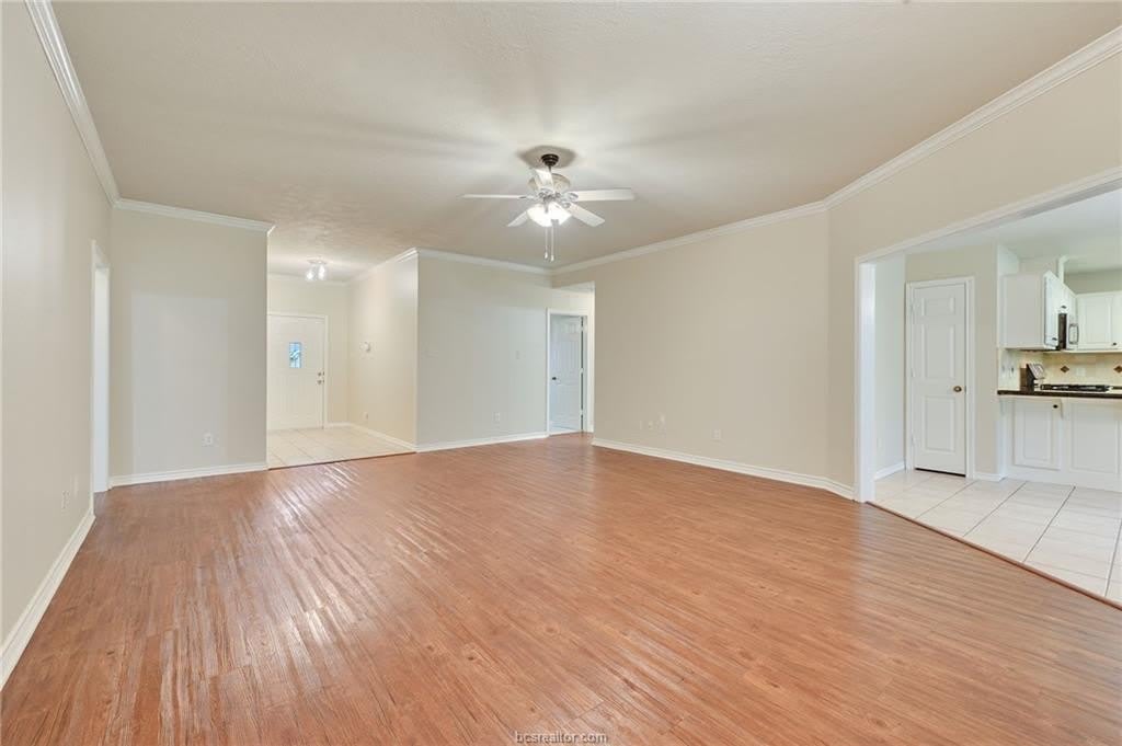 1208 Markham Lane – photo 4