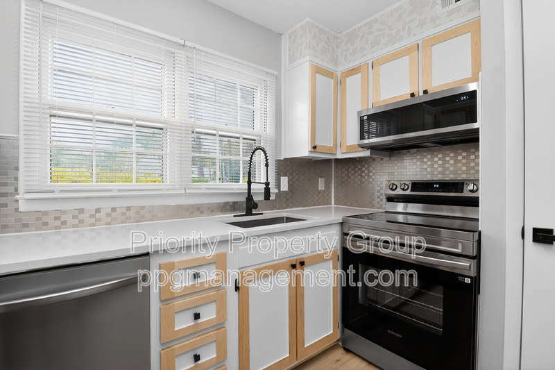 4601 Coronado Drive Apt B – photo 4