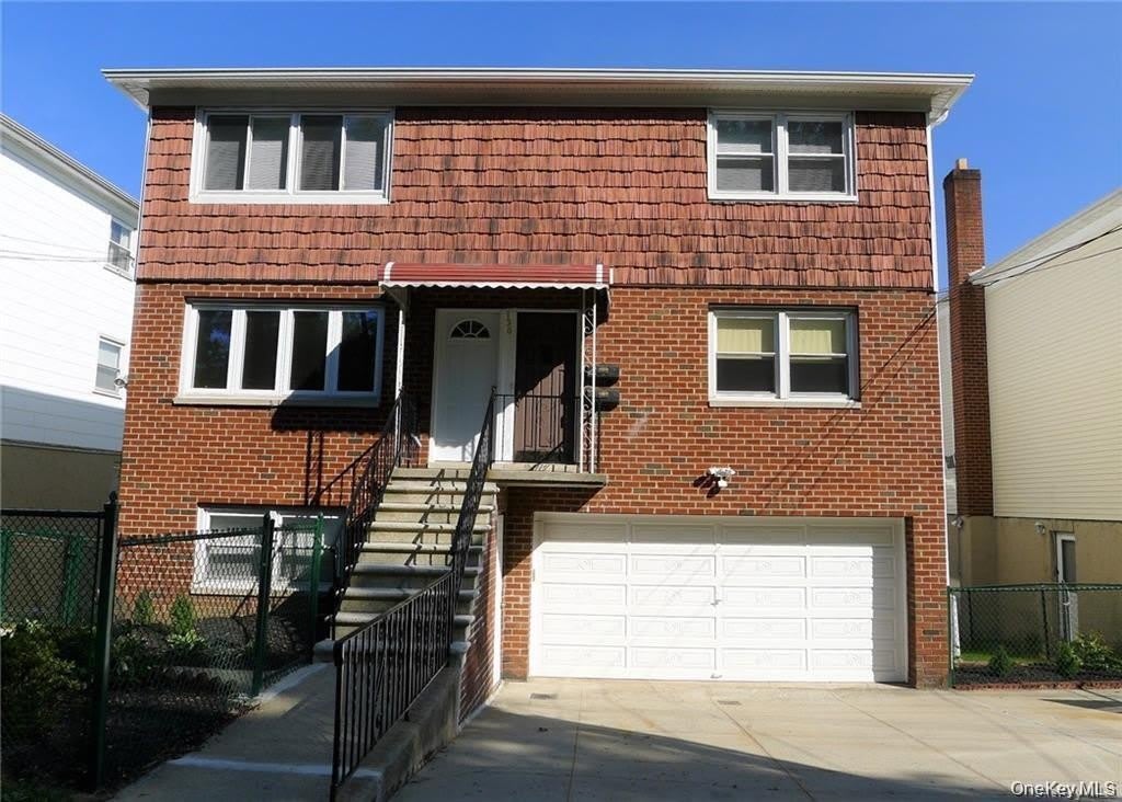 156 Truman Avenue – photo 1