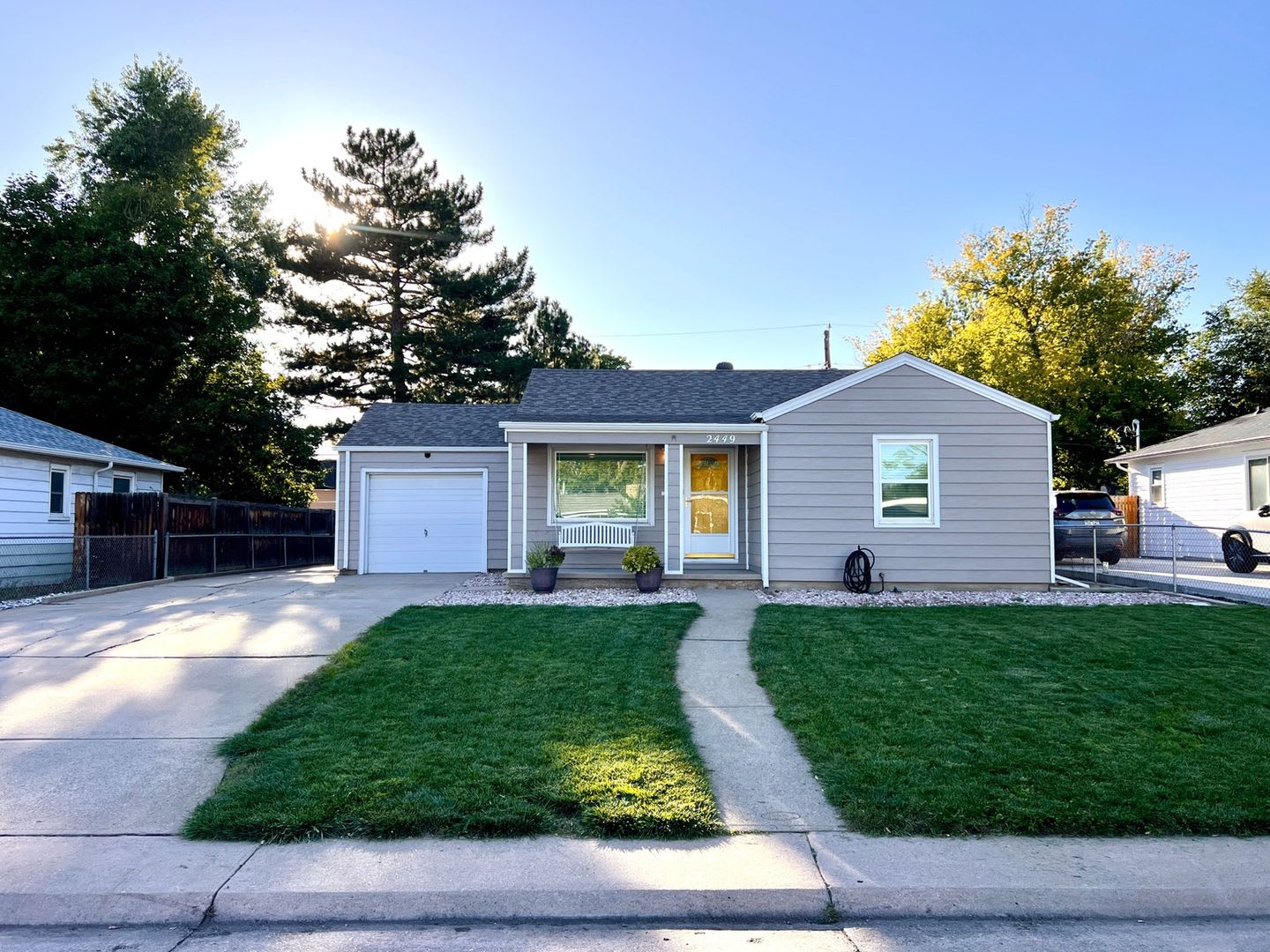 Spacious 4Br House In Edgewater – photo 1