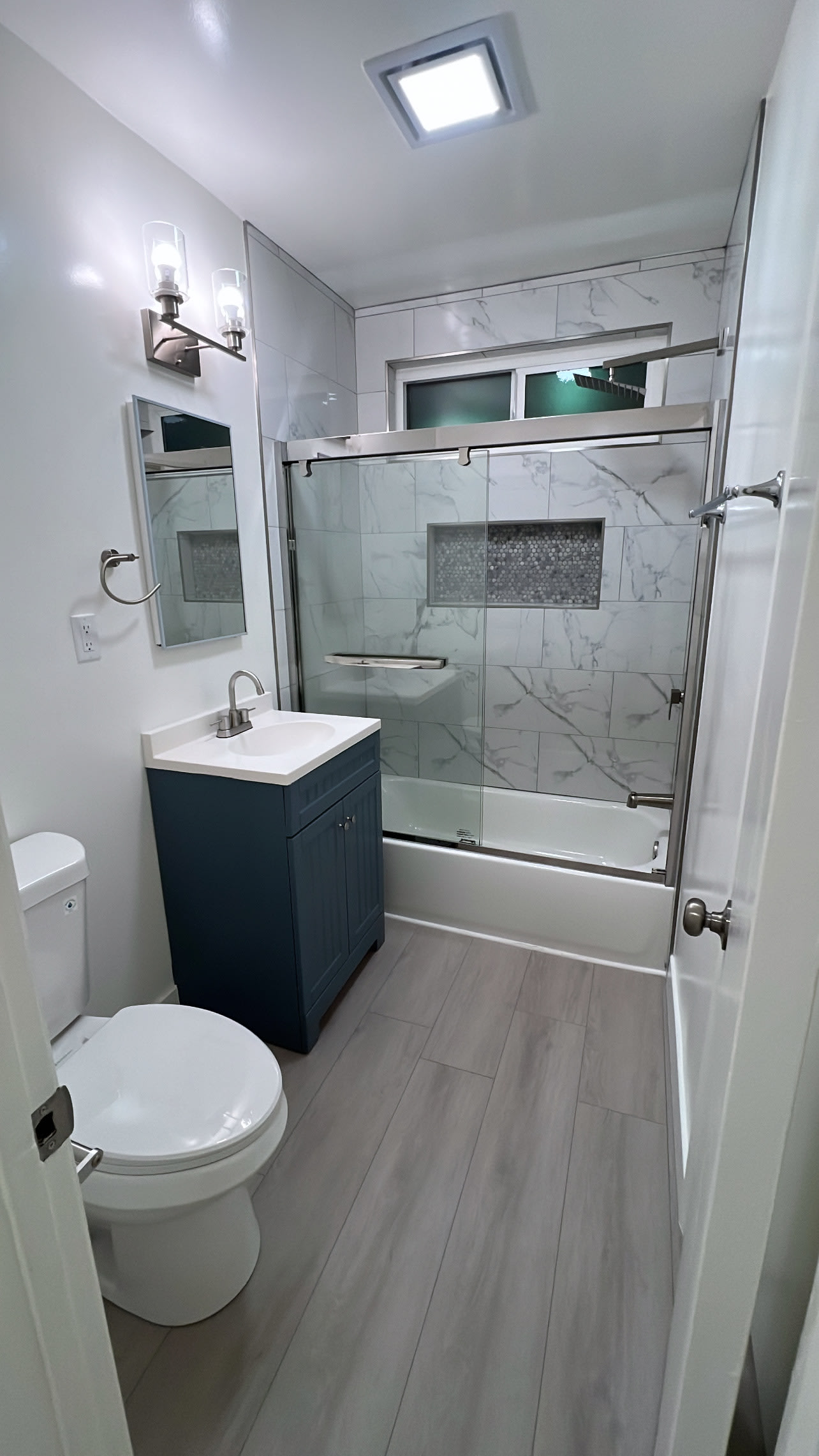 14038 Kornblum Avenue – photo 4