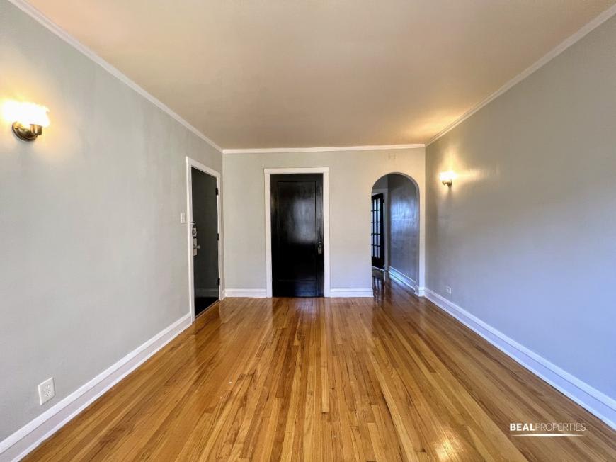 2110 W Ainslie – photo 3