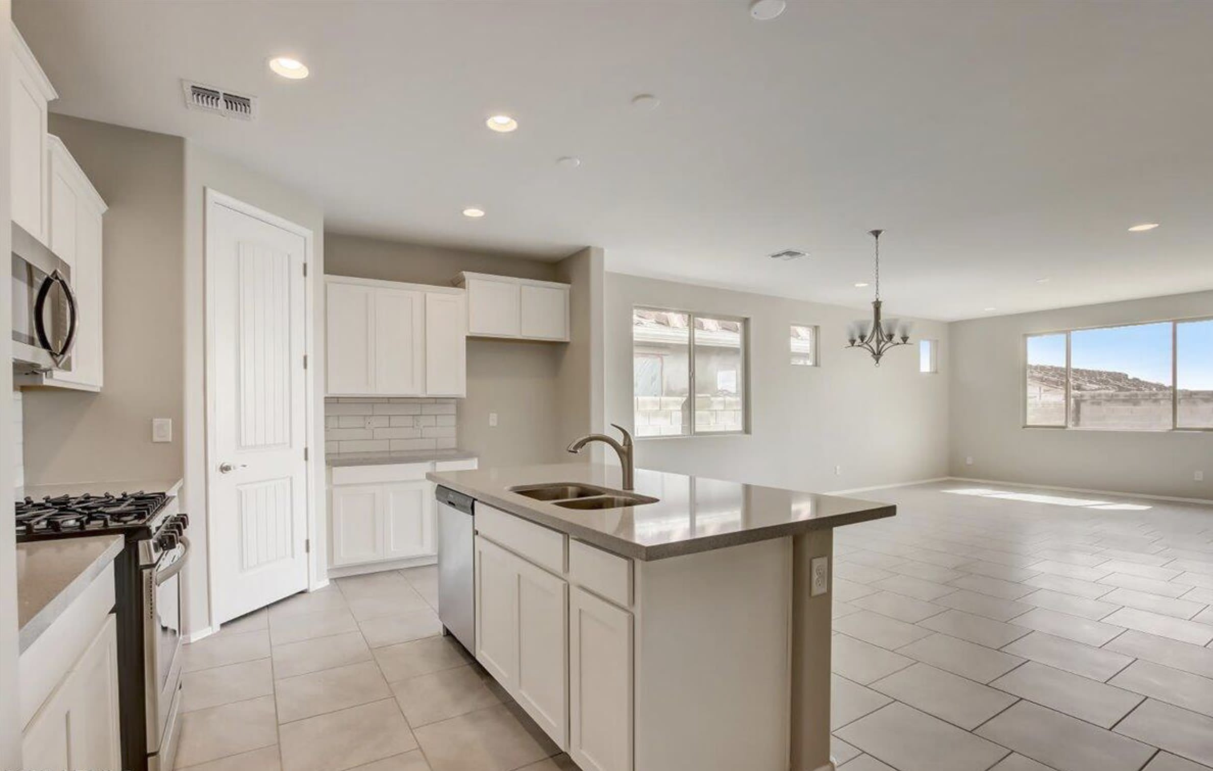 19427 W Annika Dr – photo 2