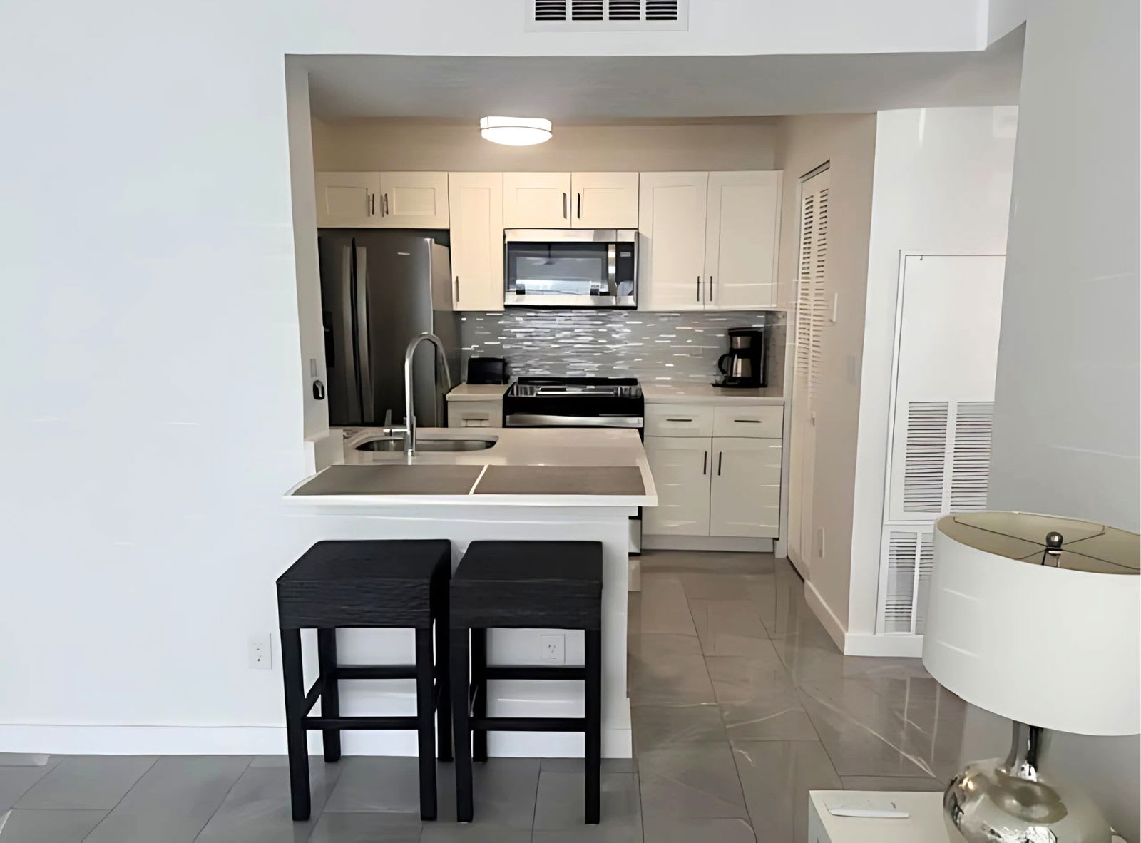 11508 Westwood Boulevard – photo 4