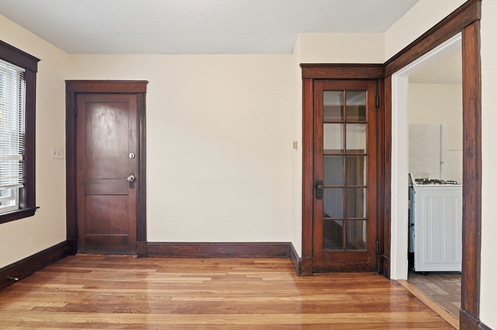 60 Raycroft Street – photo 3