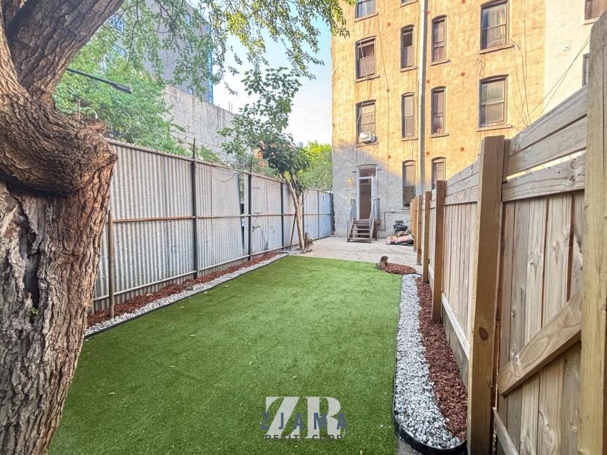 566 Baltic Street – photo 2